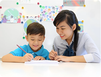 Đạt 4.000 giờ học